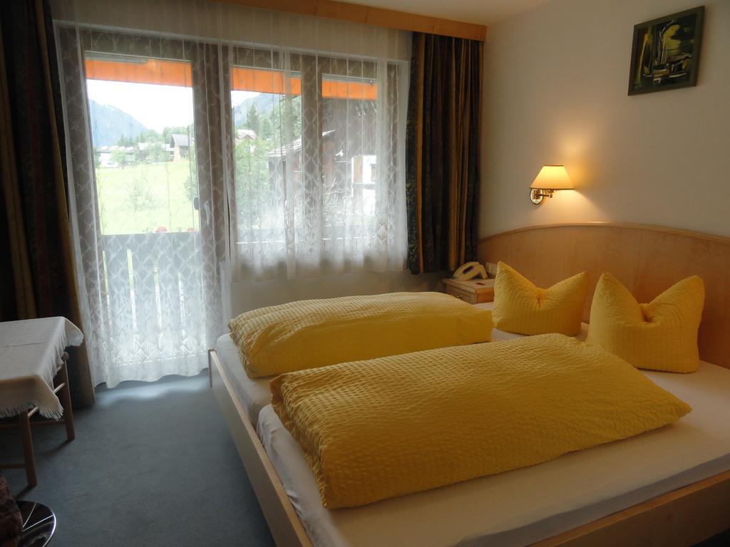 Hotel Traube Sankt Gallenkirch Quarto foto