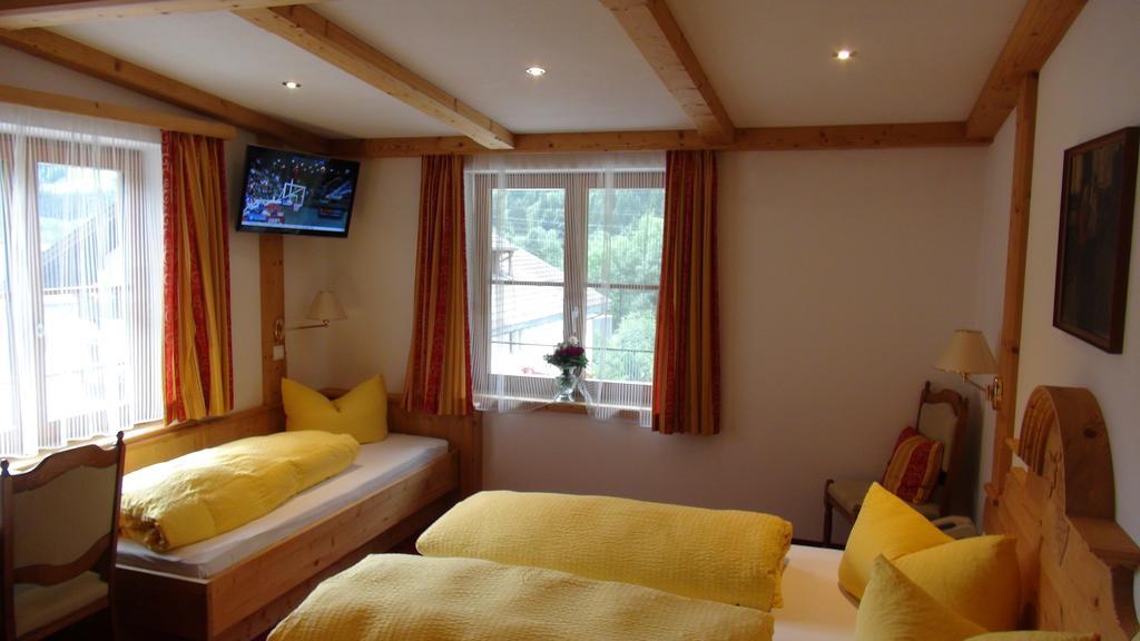 Hotel Traube Sankt Gallenkirch Quarto foto
